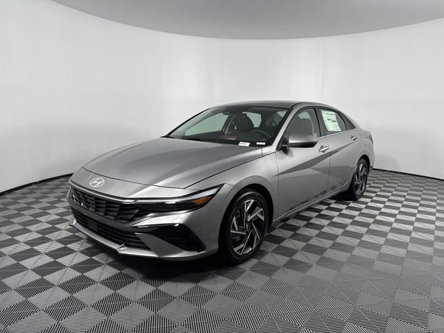 New 2025 Hyundai Elantra For Sale in Indianapolis, IN