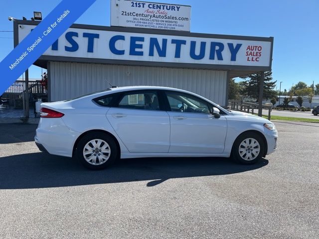 Oxford White 2019 Ford Fusion Sedan Front-Wheel Drive 6-Speed Automatic