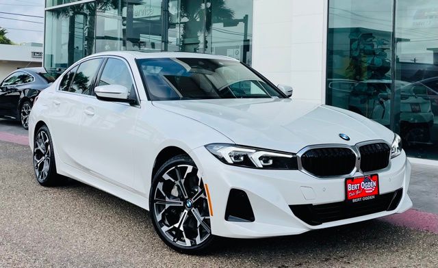 2025 BMW 3 Series 330i RWD