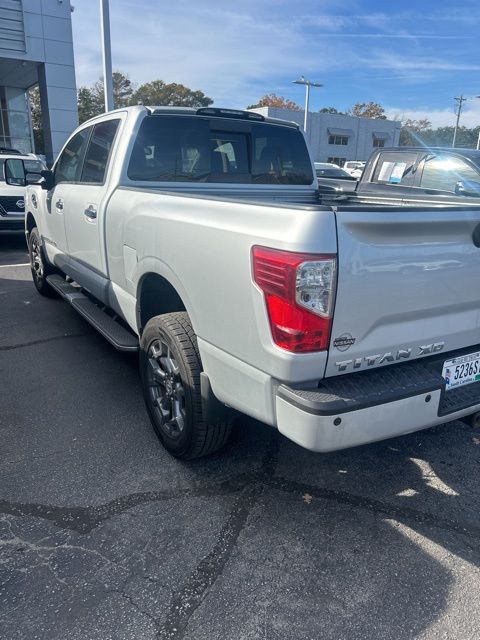 2017 Nissan Titan XD SV 4