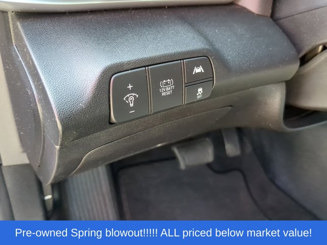 Used 2023 Electric Shadow Hyundai Limited image 26