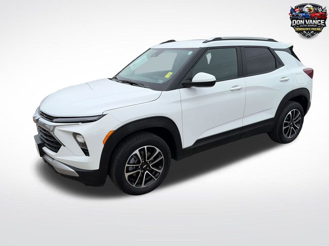Summit White 2025 Chevrolet Trailblazer SUV / Crossover Four-Wheel Drive 9-Speed Automatic