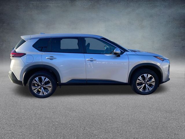 2022 Nissan Rogue SV 3