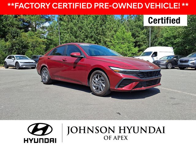 Ultimate Red 2024 Hyundai Elantra SEL FWD Sedan Front-Wheel Drive Continuously Variable Transmission
