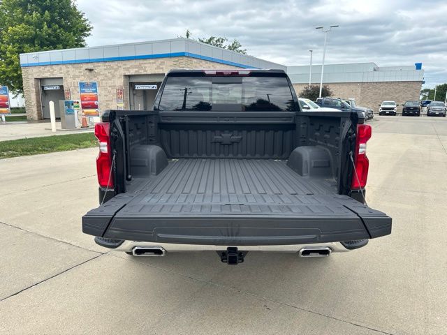 2025 Chevrolet Silverado 1500 LTZ - Photo 31