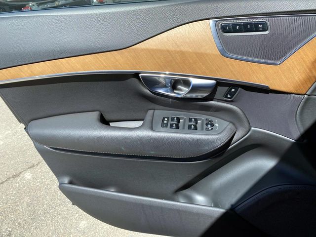 2022 Volvo XC90 T6 Momentum Gray Metallic - Grieco Acura - Image 24