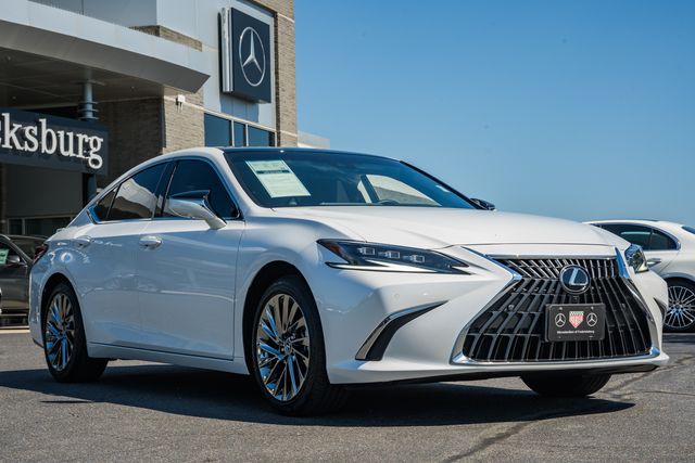 Eminent White Pearl 2024 Lexus ES 350 Ultra Luxury FWD Sedan Front-Wheel Drive 8-Speed Automatic