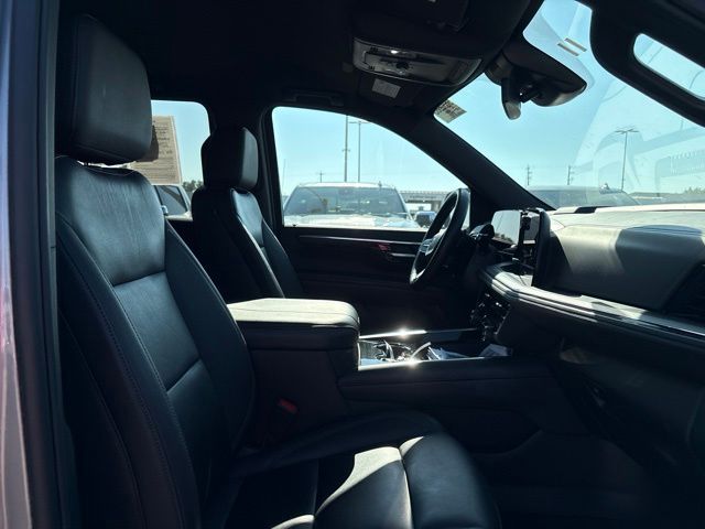 Used 2025 Chevrolet Suburban SUV