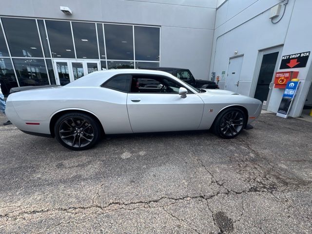Triple Nickel Clearcoat 2021 Dodge Challenger Coupe Rear-Wheel Drive 8-Speed Automatic