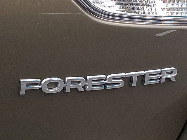 2022 Subaru Forester Premium photo