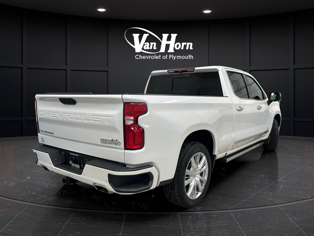 Used 2022 Iridescent Pearl Tricoat Chevrolet High Country image 5