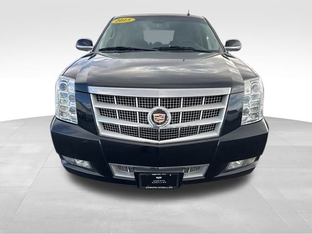 2013 Cadillac Escalade Platinum Edition 22