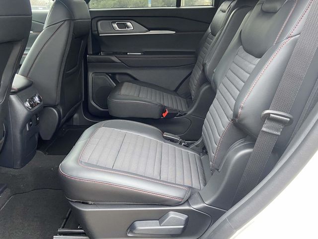 New 2026 White Ford ST-Line image 9