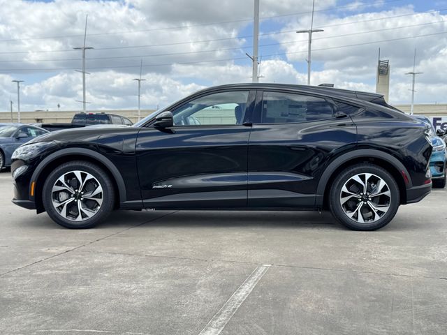 New 2026 Black Ford Select image 6