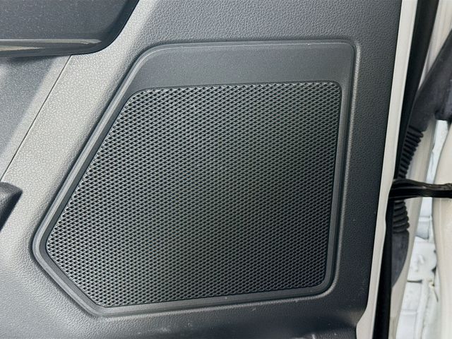 2022 Oxford White Ford F-150 XLT 4X4 Truck