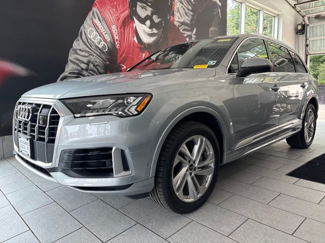 Satellite Silver Metallic 2023 Audi Q7 SUV / Crossover All-Wheel Drive 8-Speed Automatic