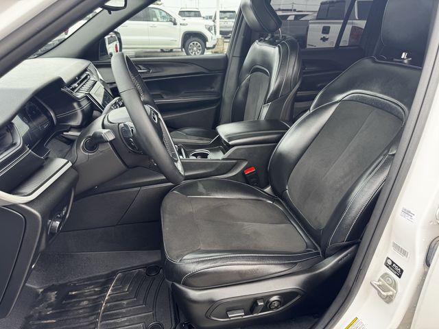 2023 Jeep Grand Cherokee Altitude X White at River Oaks CDJR