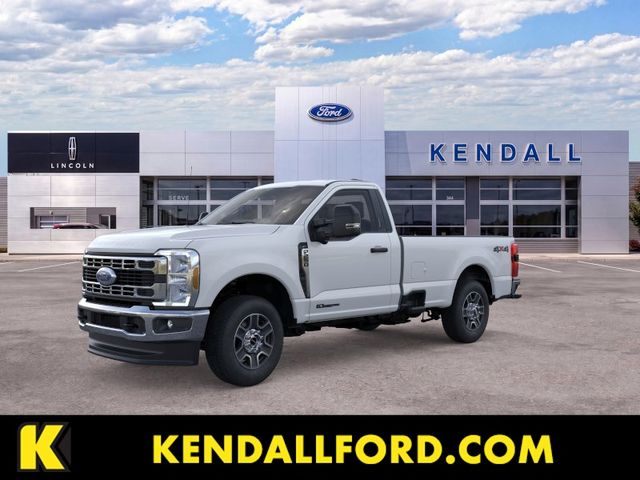 Oxford White 2025 Ford F-250 Super Duty Pickup Truck Four-Wheel Drive Automatic