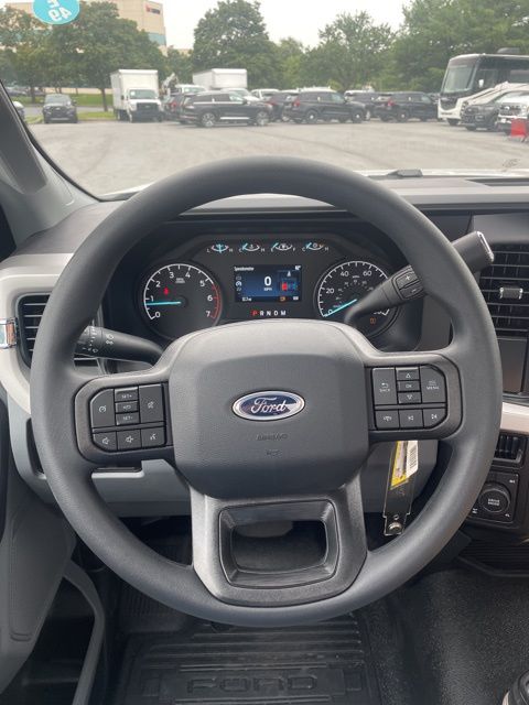 2025 Ford F-250 Super Duty XL