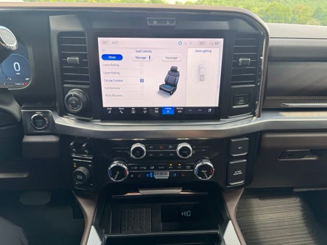 Used 2025 White Ford King Ranch image 26