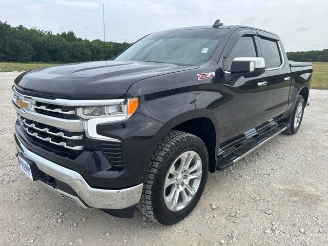 Dark Ash Metallic 2024 Chevrolet Silverado 1500 Pickup Truck Four-Wheel Drive Automatic