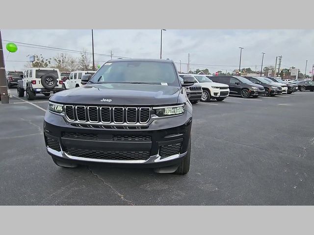 2026 Jeep Grand Cherokee L Laredo 4x4