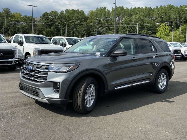 2025 Ford Explorer Active 8