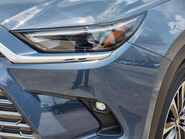 2026 Toyota Grand Highlander Hybrid MAX Platinum White at Gullo Toyota