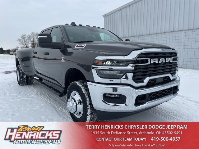 2026 RAM 3500 Tradesman Crew Cab LB DRW 4WD