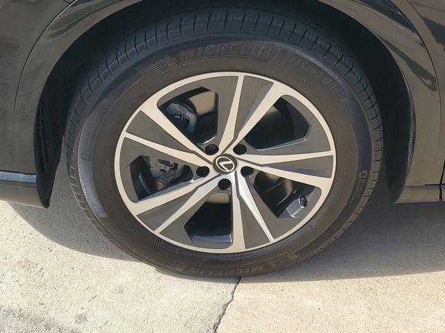 Used 2024 Black Lexus 350 Premium image 10