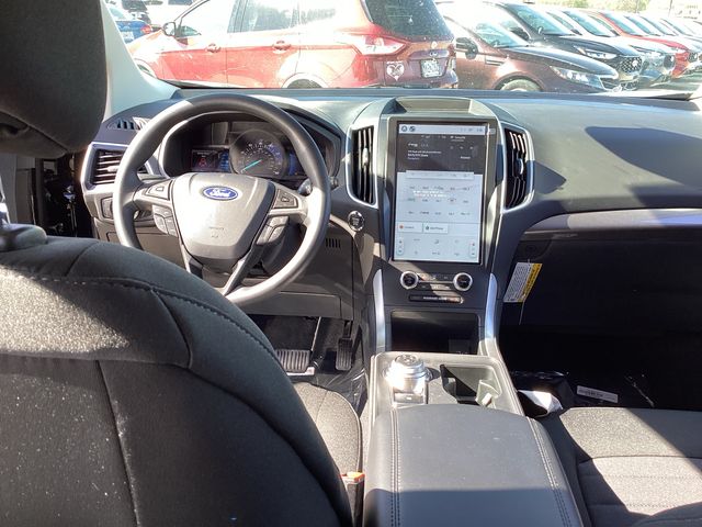 2024 Ford Edge SE 31