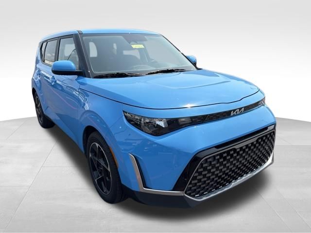 Surf Blue 2023 Kia Soul SUV / Crossover Front-Wheel Drive Continuously Variable Transmission