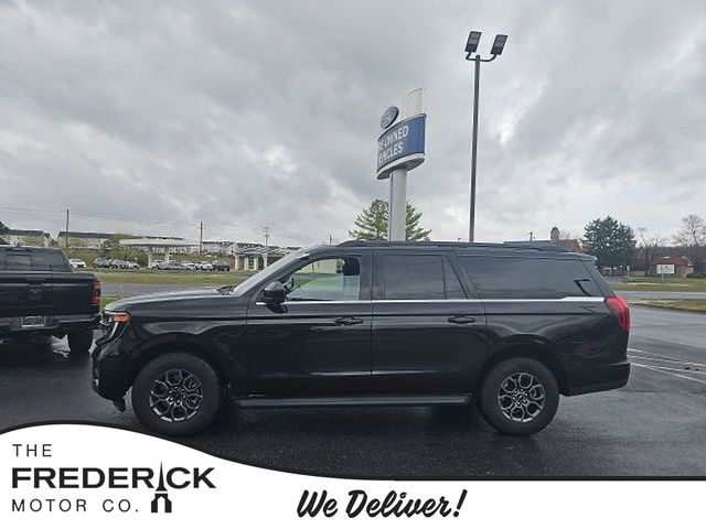 2025 Ford Expedition MAX Active 4WD