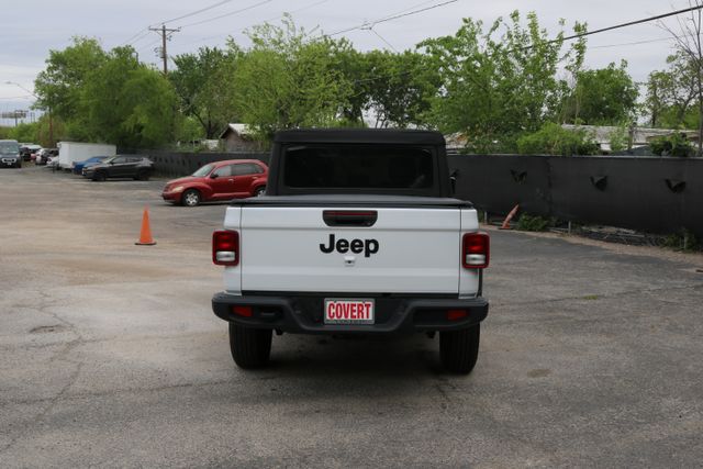 Used Car 2022 Jeep Gladiator  Sport For Sale Under $35,000 In Austin, Texas