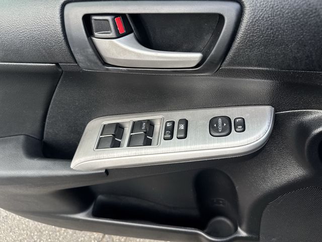 Used 2013 Black Toyota SE image 25