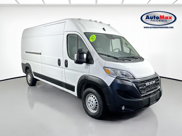 Bright White Clearcoat 2025 RAM ProMaster Van 9-Speed Automatic