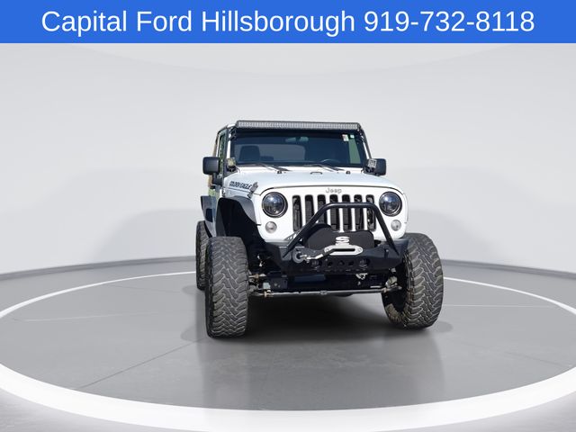 Used 2018 White Jeep Sport image 2