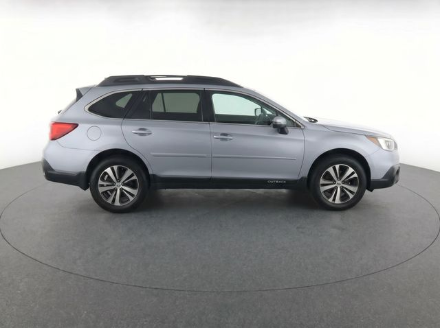 Used 2019 Silver Subaru 2.5i image 4