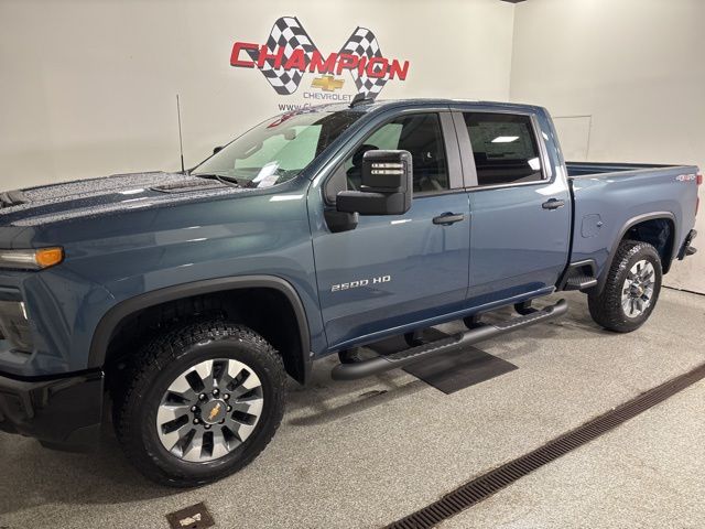 2025 Chevrolet Silverado 2500HD Custom photo