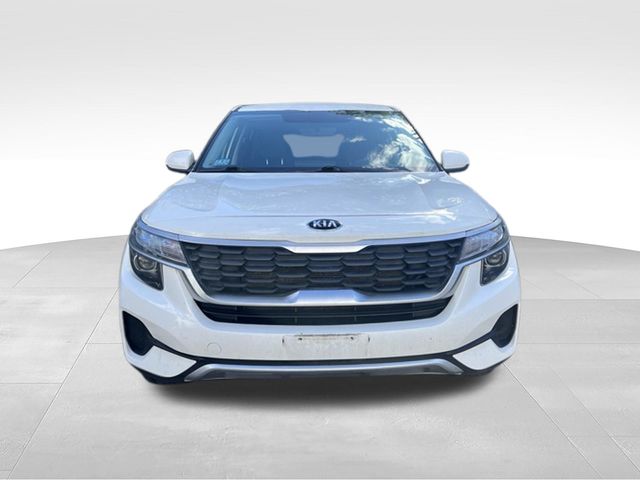 Used 2021 Kia Seltos LX with VIN KNDEPCAA2M7187409 for sale in Salem, NH