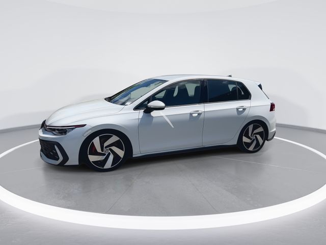 Used 2025  Volkswagen 2.0T S image 4