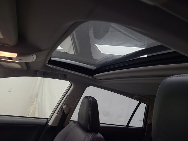 2017 – Toyota – RAV4 Hybrid