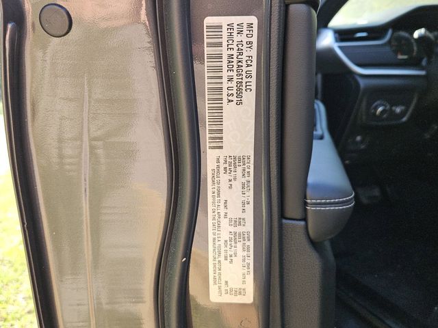 2026 Jeep Grand Cherokee L Laredo 4x4