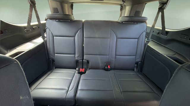 Used 2025 Black Chevrolet High Country image 43