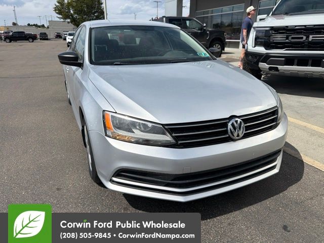 Reflex Silver Metallic 2016 Volkswagen Jetta Sedan Front-Wheel Drive 6-Speed Automatic