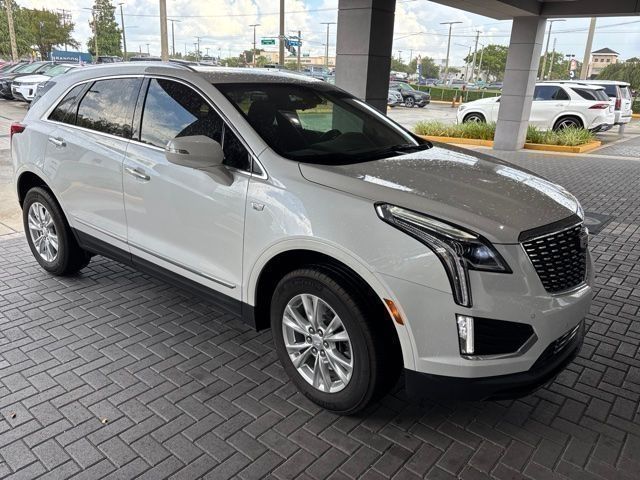 2024 Cadillac XT5 Luxury FWD   