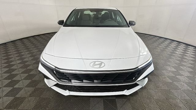 2025 Serenity White Hyundai Elantra Hybrid SEL Sport FWD Sedan