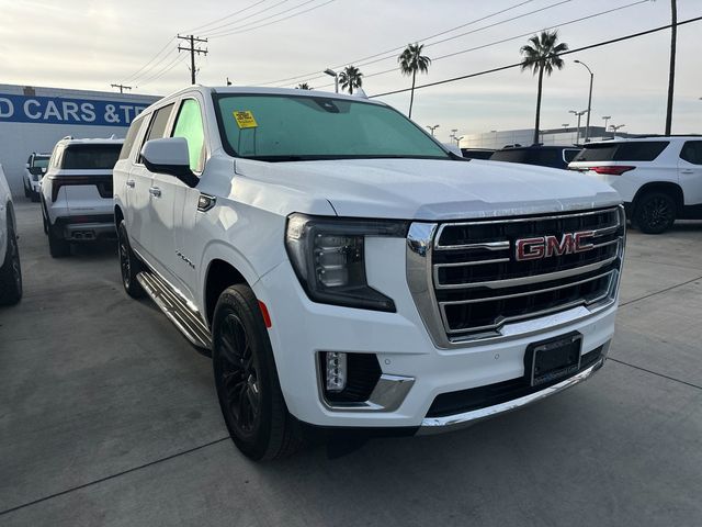 2022 GMC Yukon XL SLT 2