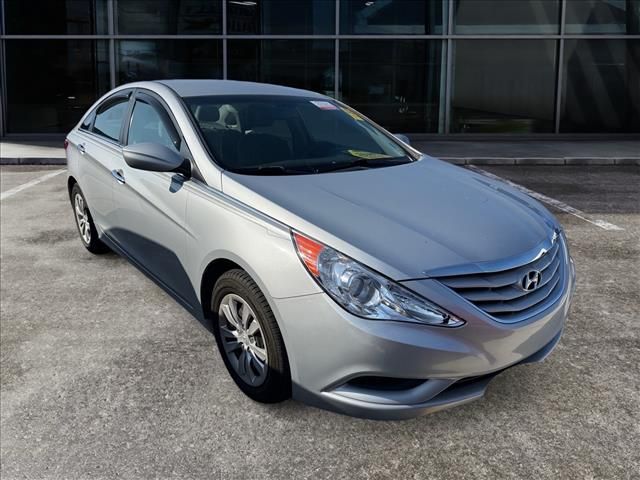 Radiant Silver Metallic 2012 Hyundai Sonata Sedan Front-Wheel Drive 6-Speed Automatic