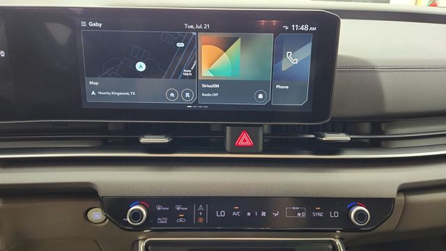 2025 Kia Carnival EX White at Shottenkirk Kia Fort Bend